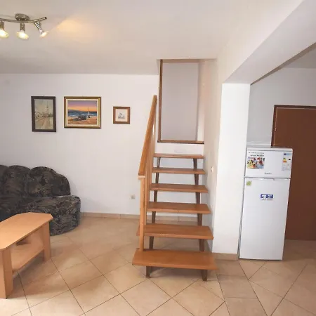 Apartment In Holiday Home With Private Pool Garden With Grill Airco And Wifi Apartment *