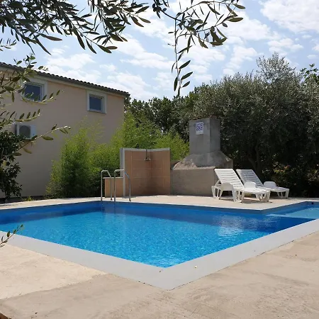Apartment In Holiday Home With Private Pool Garden With Grill Airco And Wifi Apartment Banjole