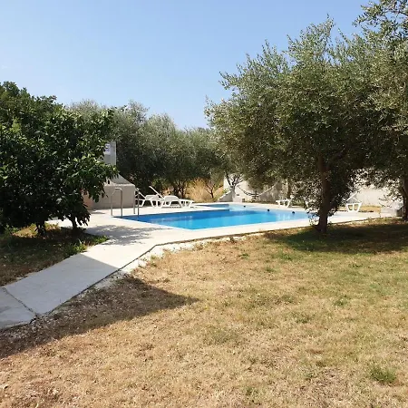 Apartment In Holiday Home With Private Pool Garden With Grill Airco And Wifi *