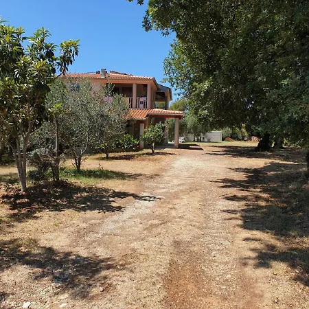 Apartment In Holiday Home With Private Pool Garden With Grill Airco And Wifi Apartment *