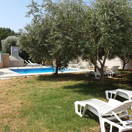 Apartment Apartment In Holiday Home With Private Pool Garden With Grill Airco And Wifi